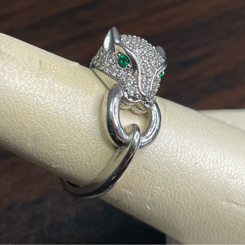 925 silver panther ring bedazzled green eyes
